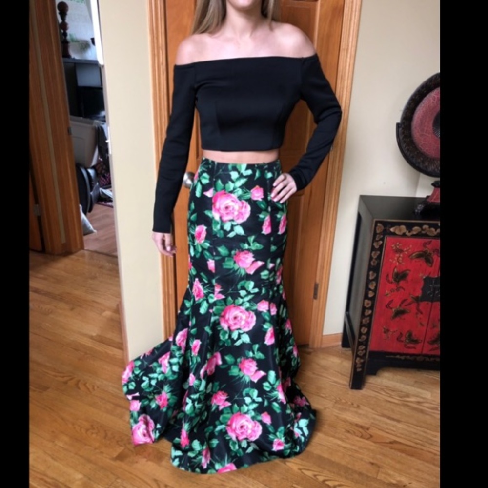 Sherri Hill 2 piece prom dress